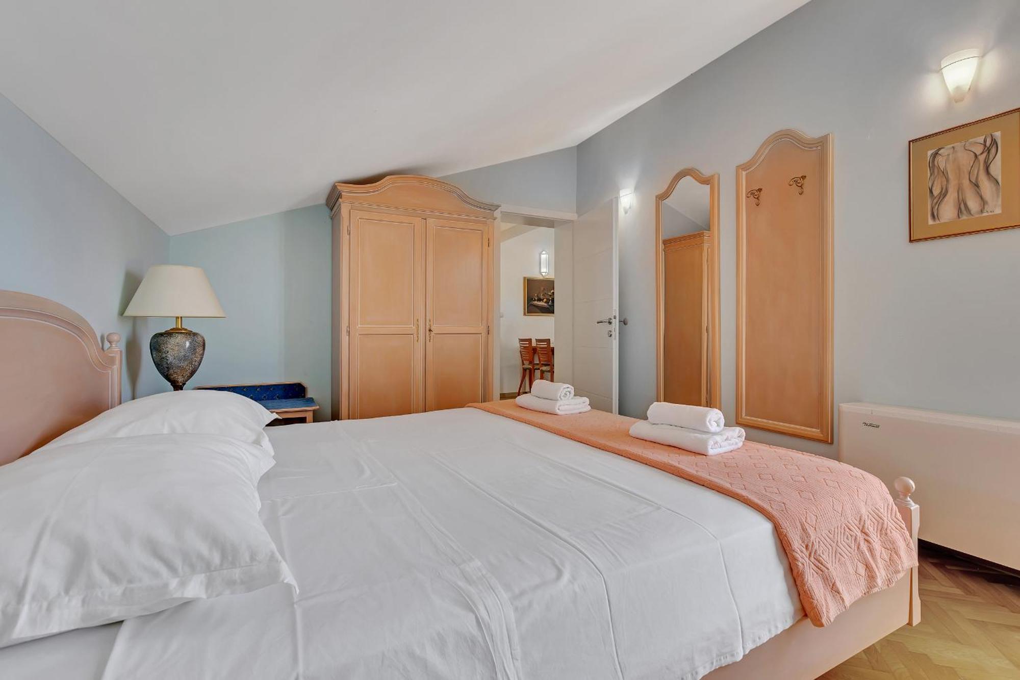 Grand View Apartments 德朗西斯 外观 照片