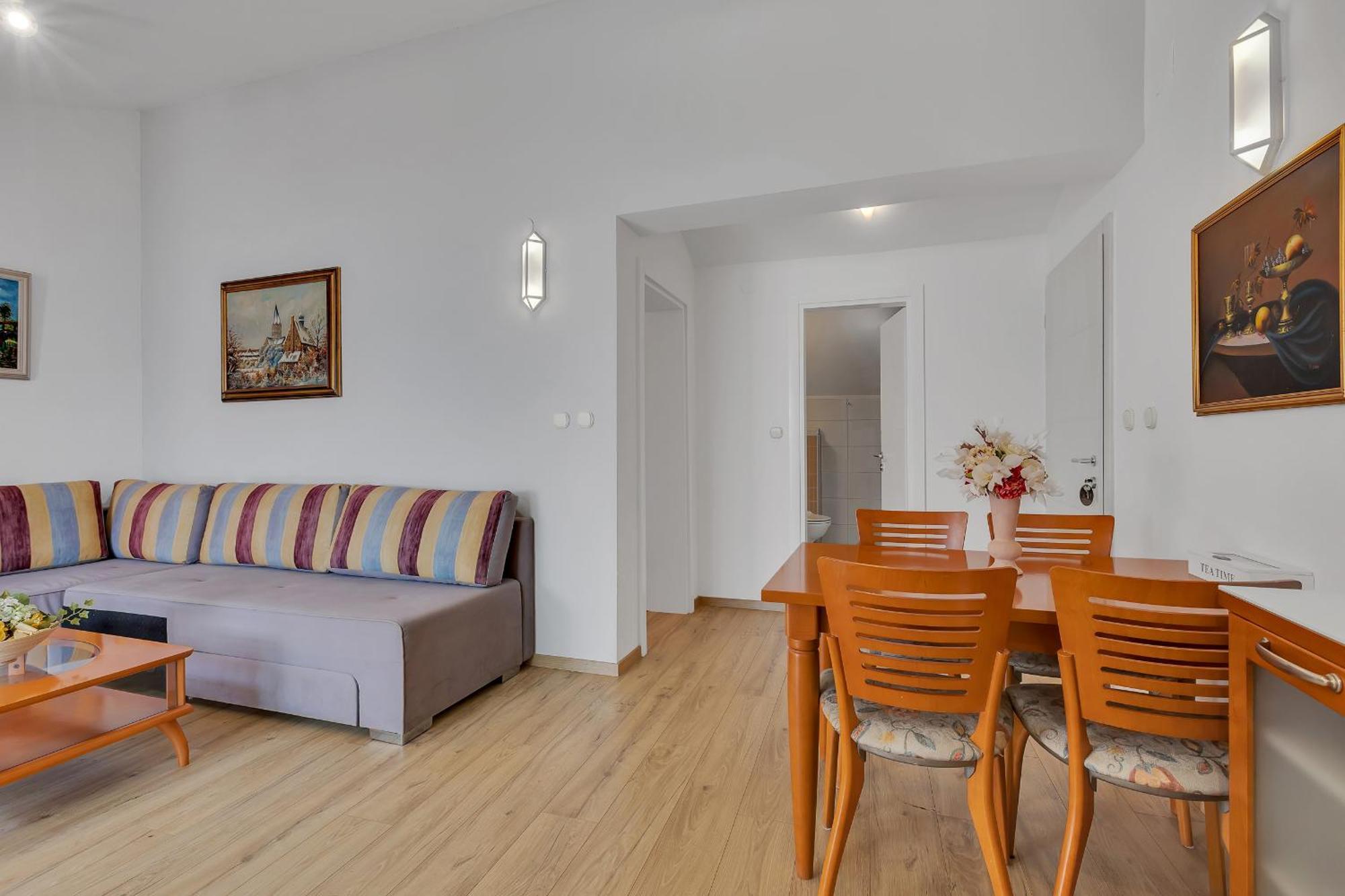 Grand View Apartments 德朗西斯 外观 照片